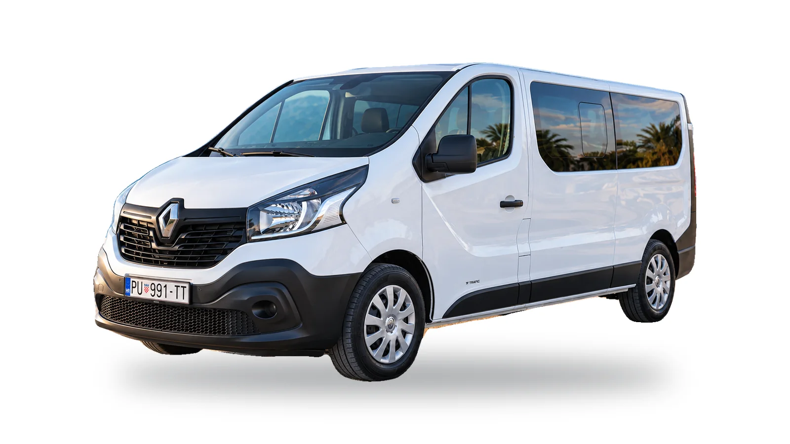 White Renault Trafic minibus used for larger group transfers from Split